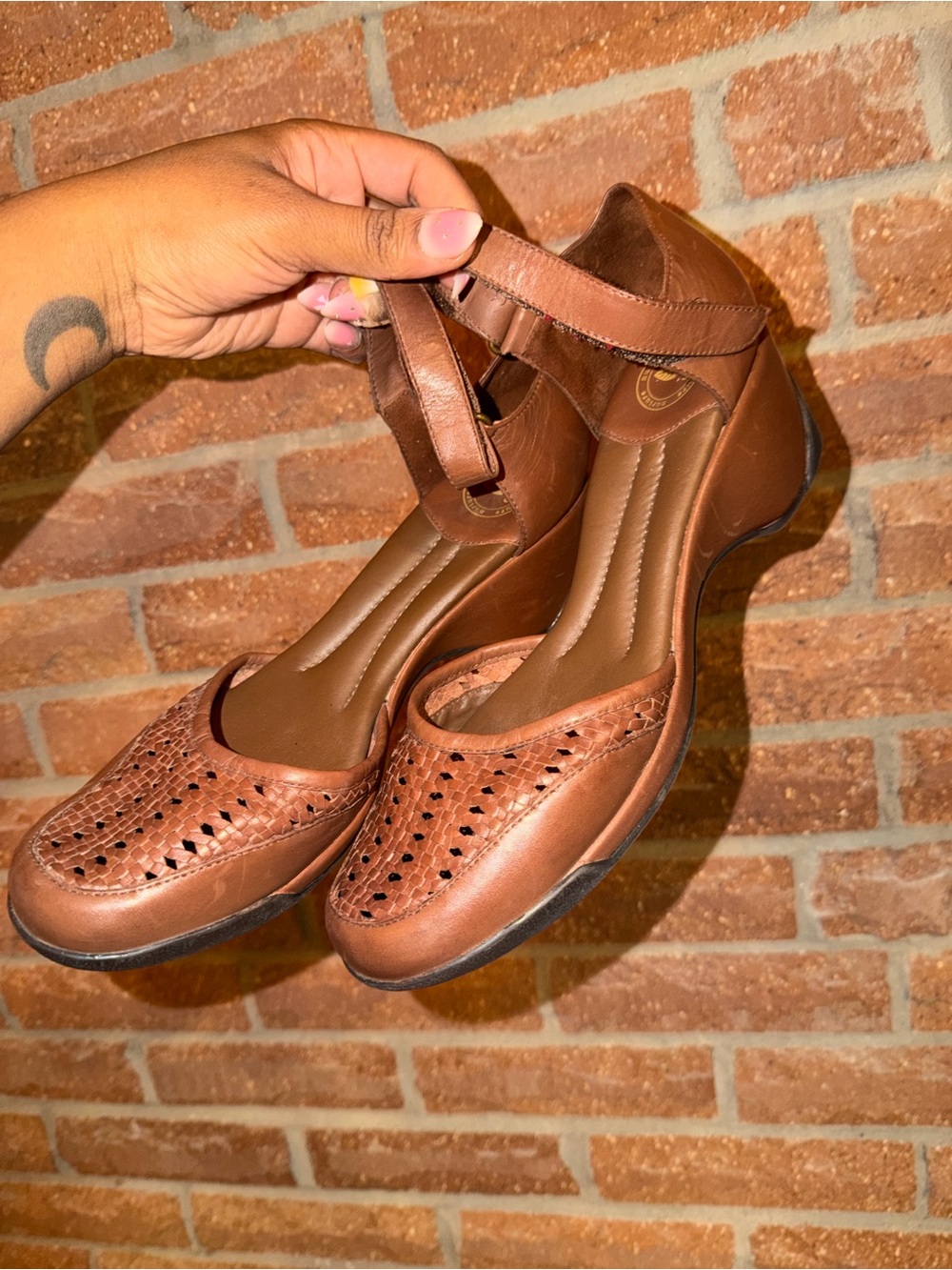 Women's Brown Leather Ankle-Strap Comfort Shoes